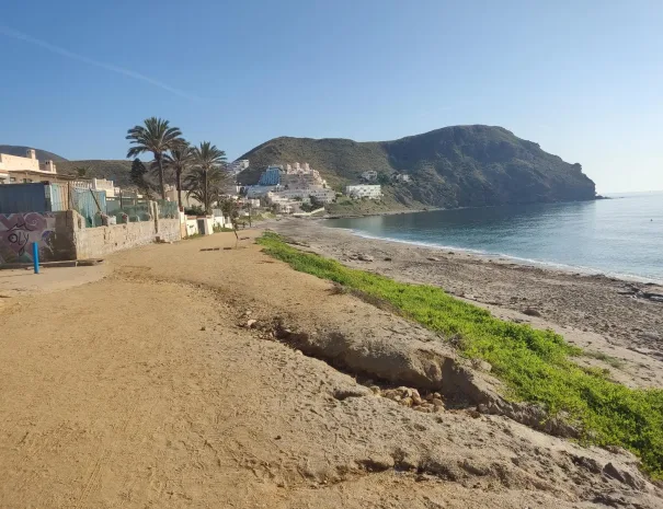 Playa El Ancón carboneras mar mediterraneo