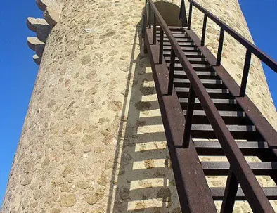 Torre del Rayo-Escalinata