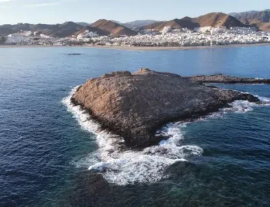 Isla San Andres y al fondo Carboneras-Almeria