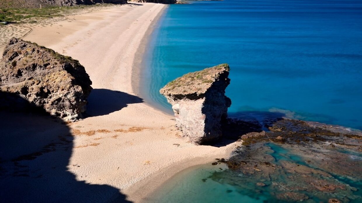 playa-muertos-carboneras-cabo-de-gata